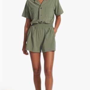 Vuori Villa Romper - Pistachio - Size S
